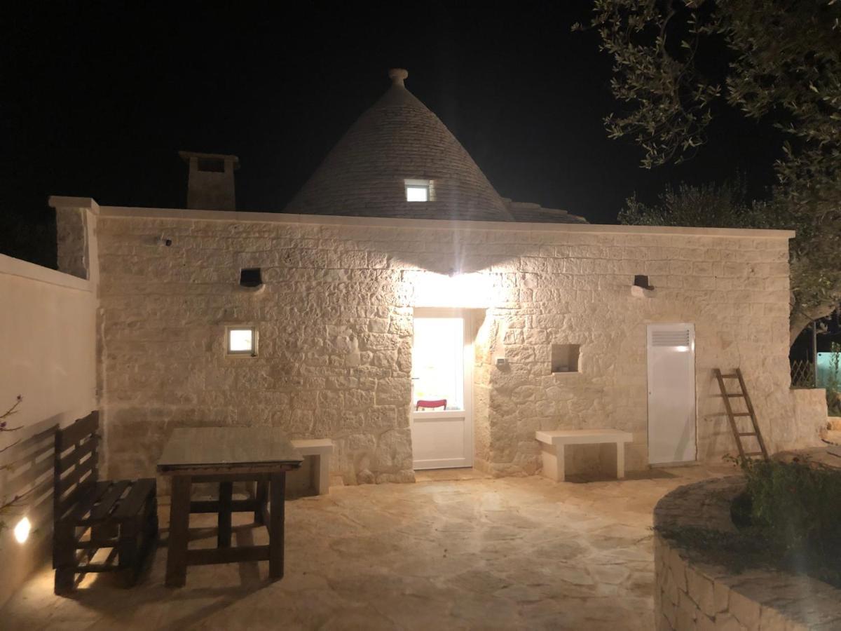 Trullo Dell' Edera Con Piscina Privata Apartment Alberobello Exterior foto