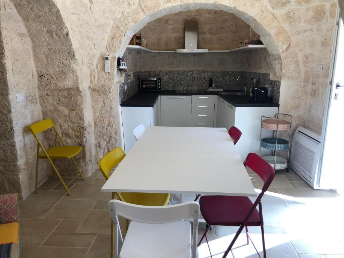 Trullo Dell' Edera Con Piscina Privata Apartment Alberobello Exterior foto