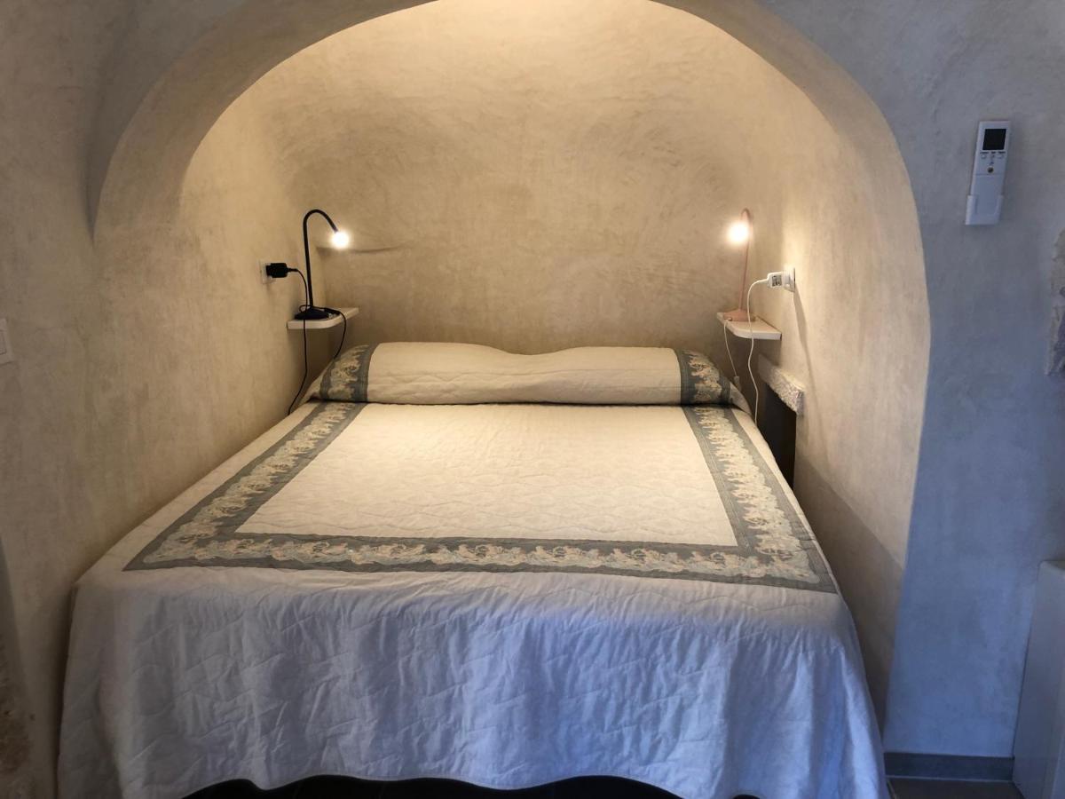 Trullo Dell' Edera Con Piscina Privata Apartment Alberobello Exterior foto