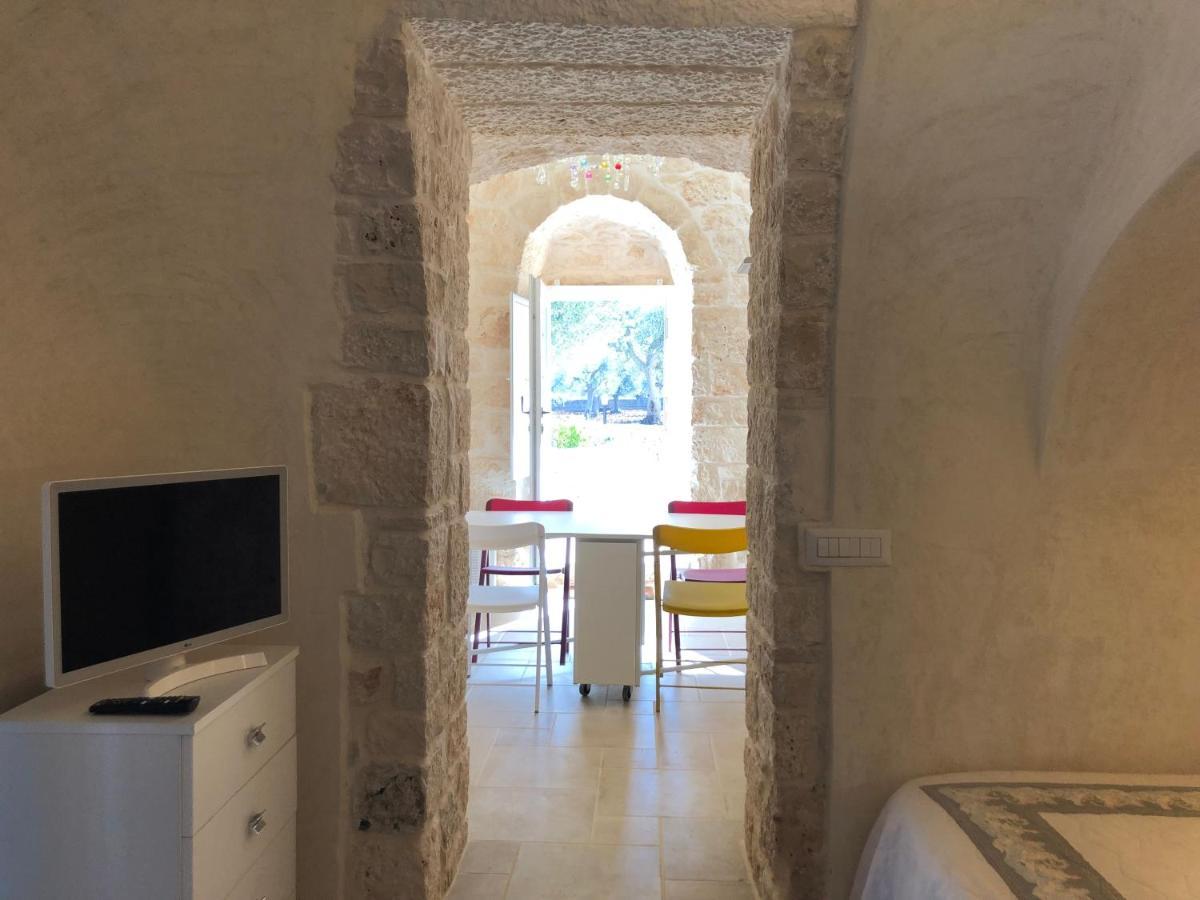 Trullo Dell' Edera Con Piscina Privata Apartment Alberobello Exterior foto