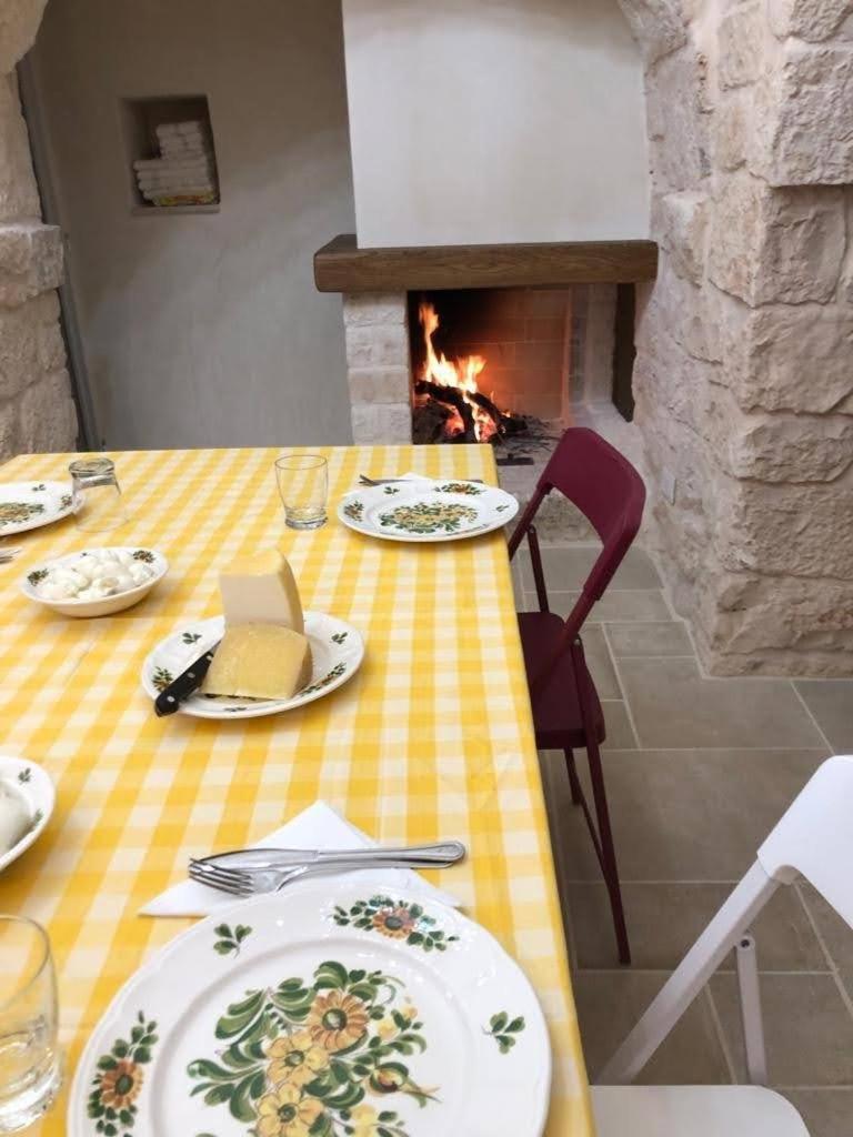 Trullo Dell' Edera Con Piscina Privata Apartment Alberobello Exterior foto