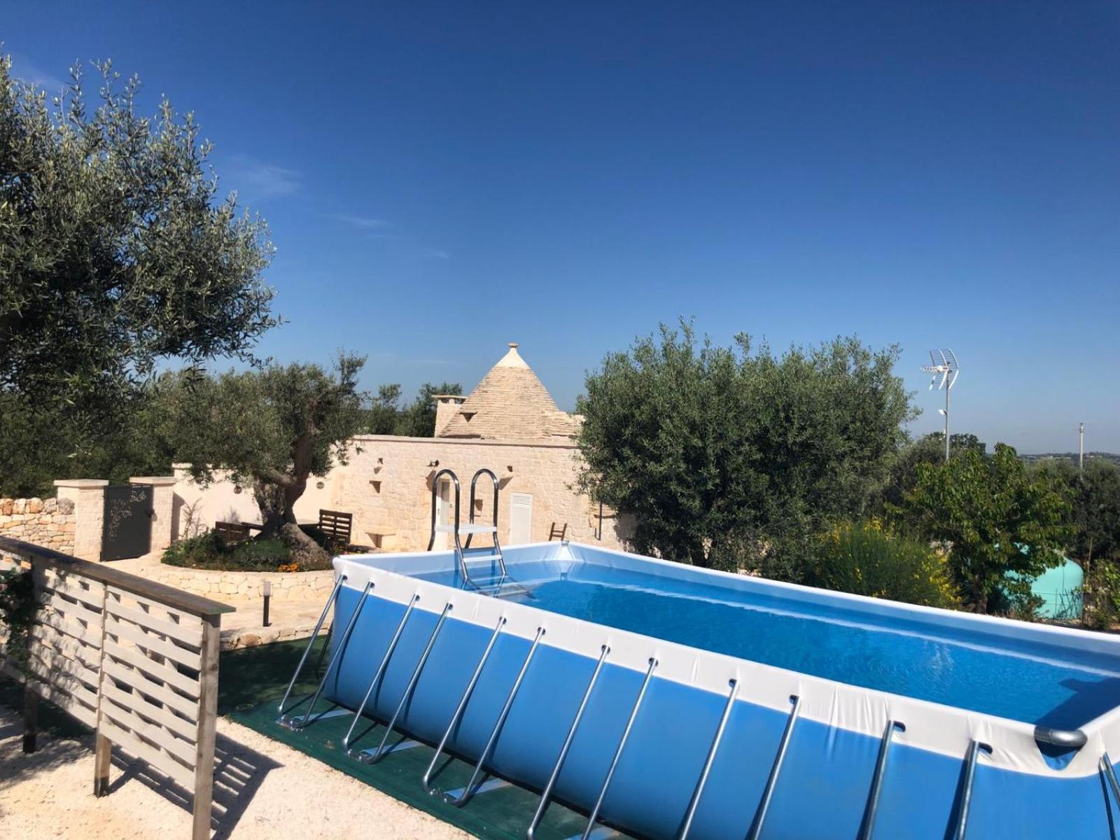 Trullo Dell' Edera Con Piscina Privata Apartment Alberobello Exterior foto